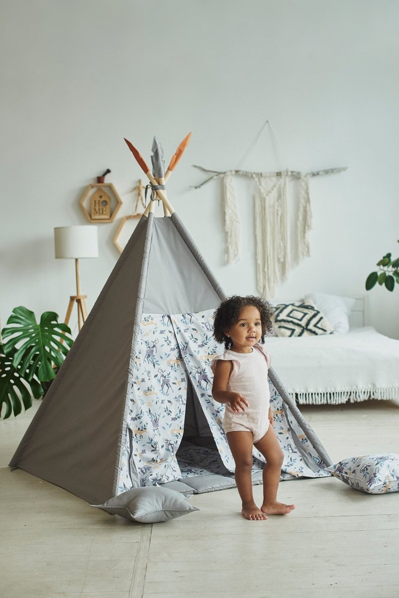 Waldtiere & Graues Tipi-Zelt | Ideales Geschenk zum 1. Geburtstag, zu Weihnachten, für Mädchen und Jungen